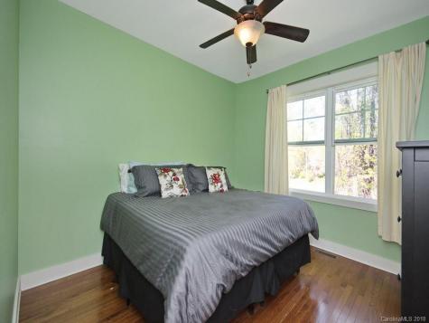 12 Teems Lane Asheville NC 28805