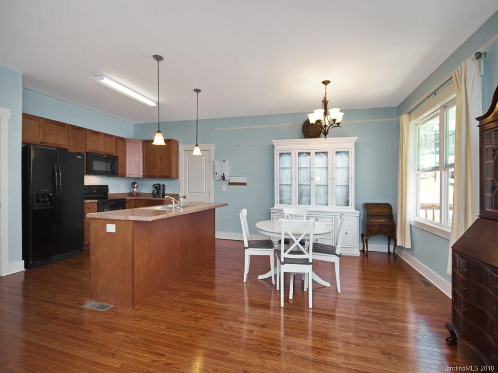 12 Teems Lane Asheville NC 28805