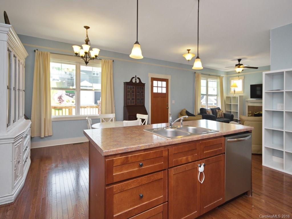 12 Teems Lane Asheville NC 28805