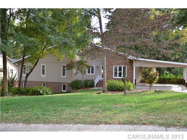 2319 Fernbank Drive Charlotte NC 28226