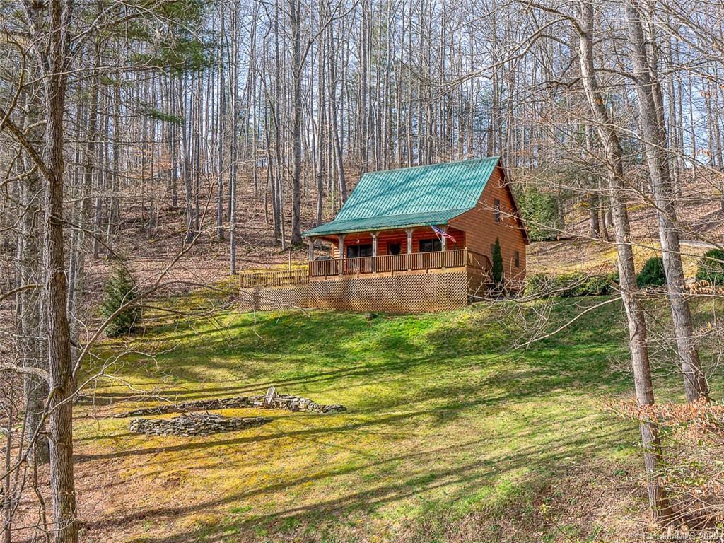 349 Barefoot Cove Burnsville NC 28714
