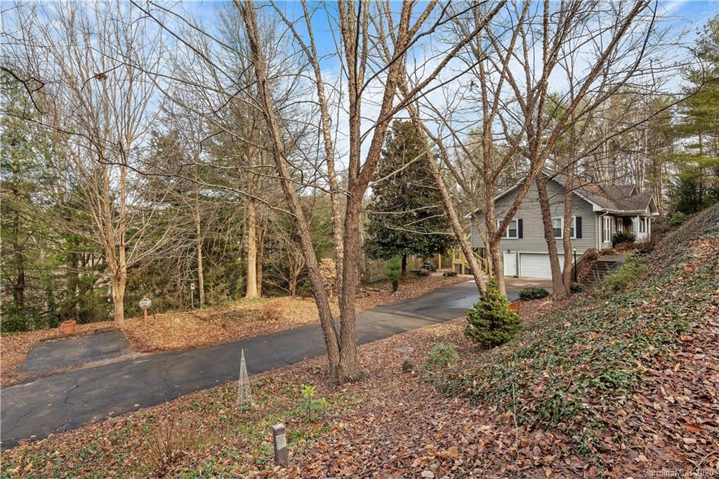 153 Skyview Circle Asheville NC 28804