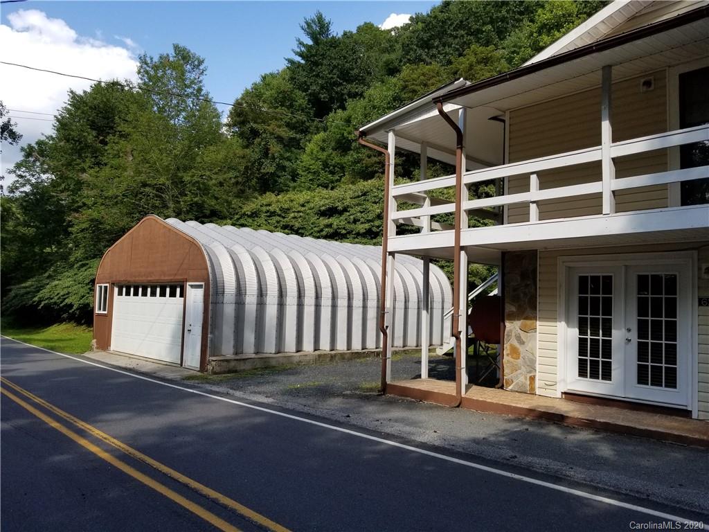 629 Saylor Lake Road Bakersville NC 28705