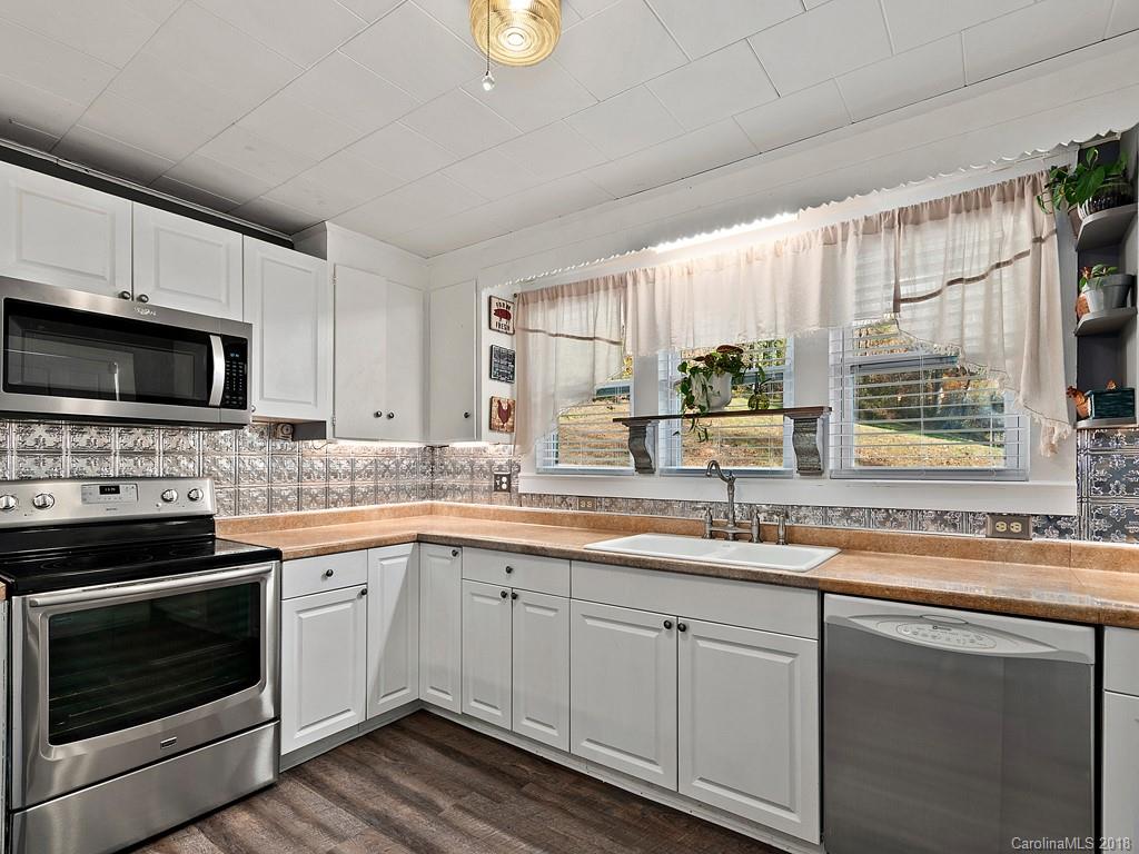 6 Forrest Lane Candler NC 28715