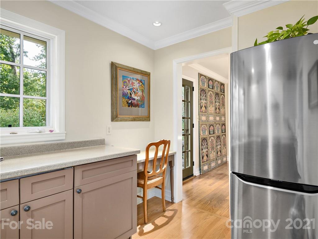 327 Pearson Drive Asheville NC 28801
