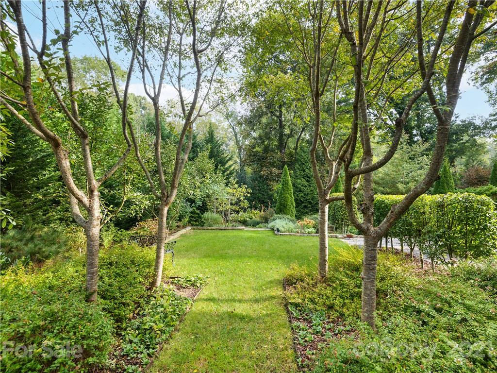 327 Pearson Drive Asheville NC 28801