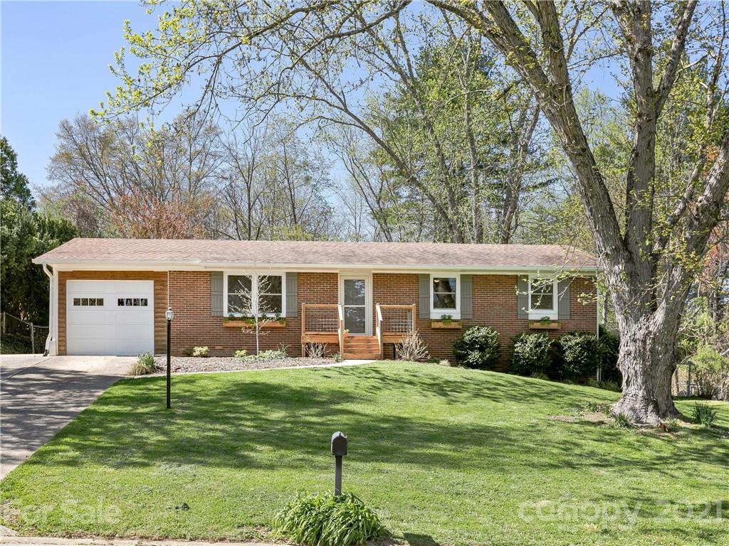 248 Saint Johns Street Arden NC 28704