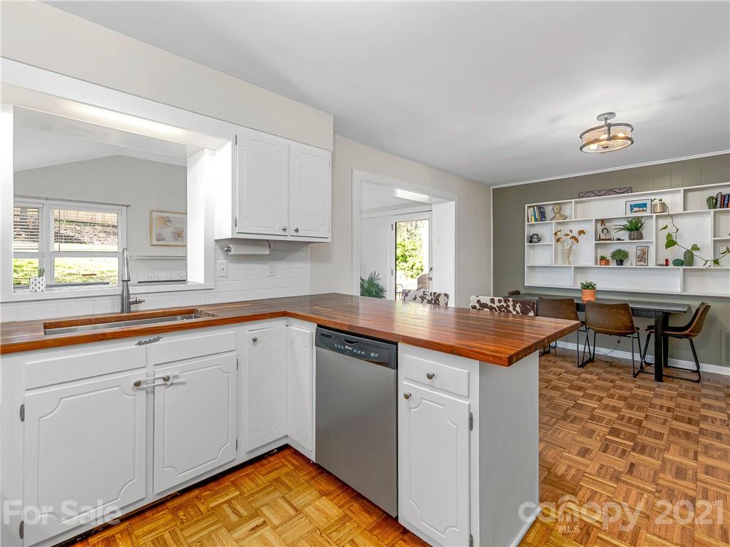 248 Saint Johns Street Arden NC 28704