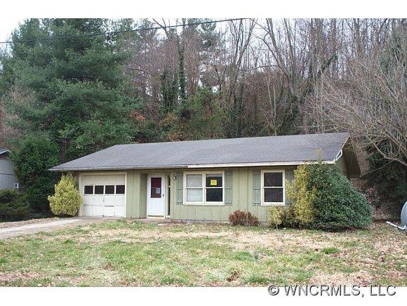 63 Fairhaven Street Clyde NC 28721