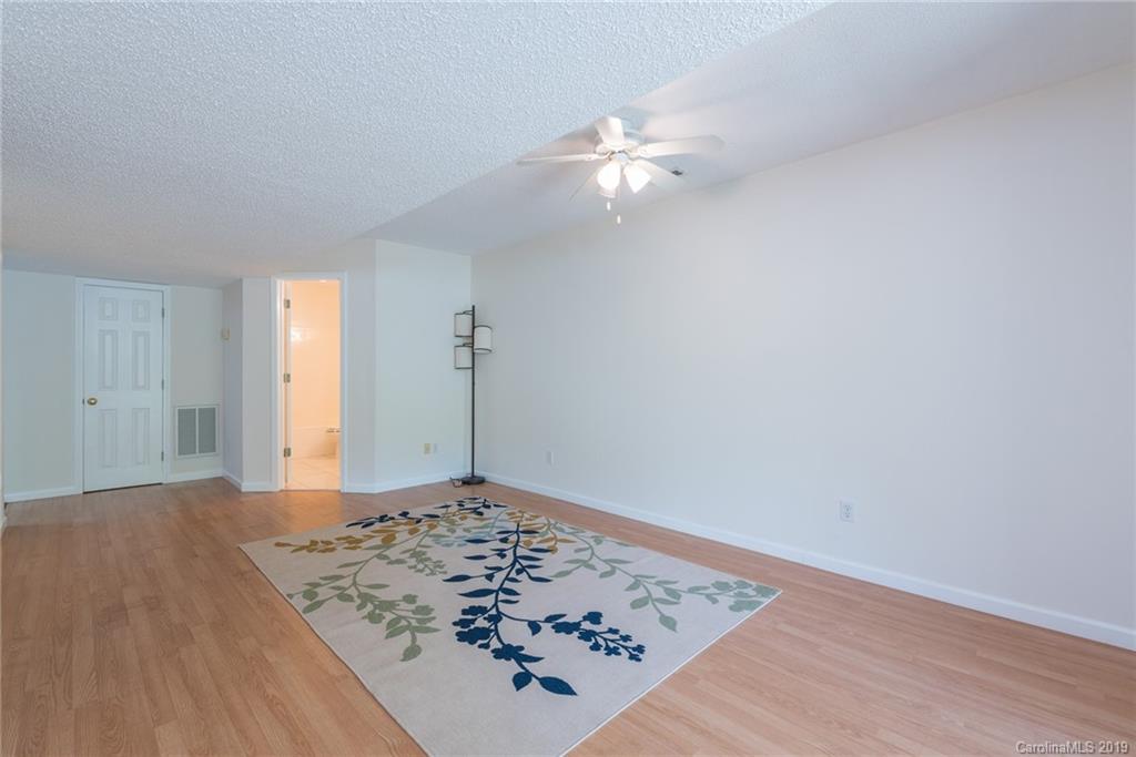 32 Dalya Road Swannanoa NC 28778