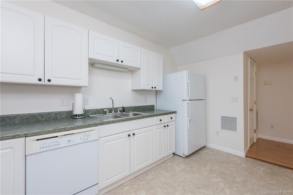 32 Dalya Road Swannanoa NC 28778