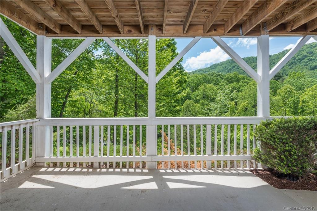 32 Dalya Road Swannanoa NC 28778