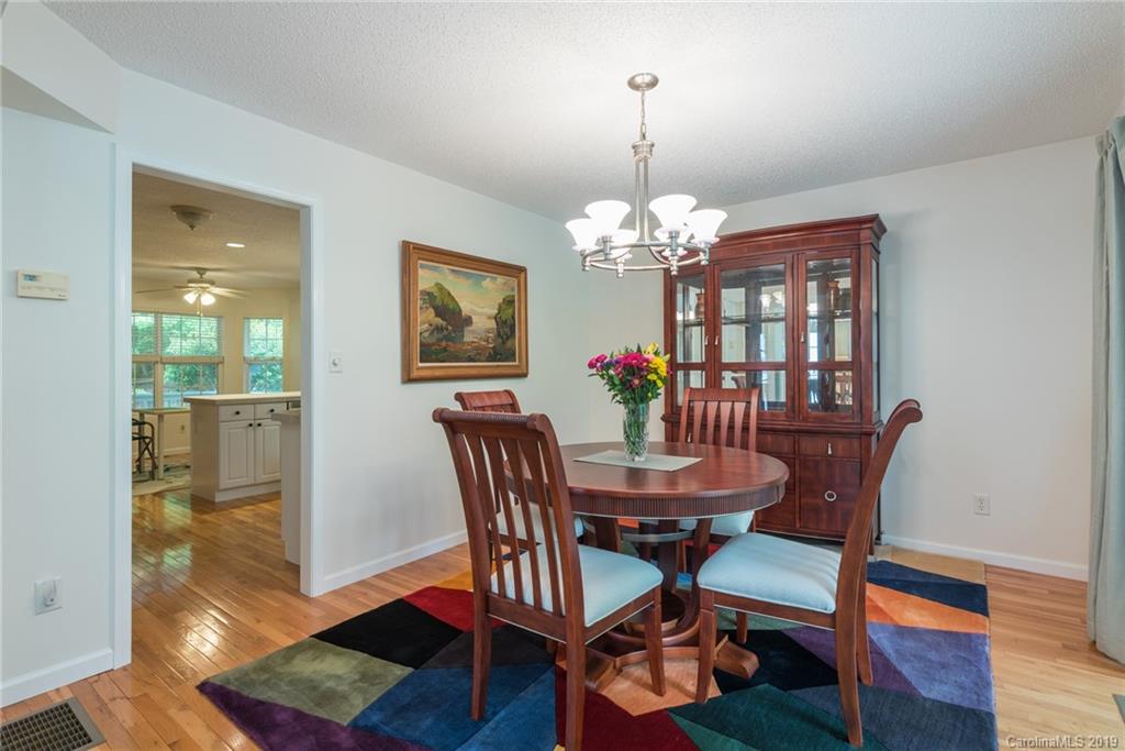 32 Dalya Road Swannanoa NC 28778