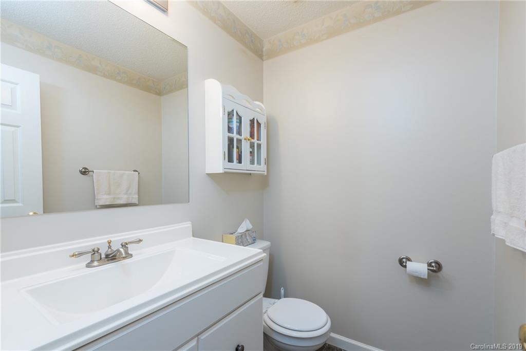 32 Dalya Road Swannanoa NC 28778