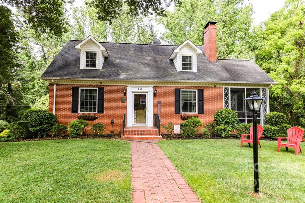 457 7th Avenue Place NW Hickory NC 28601