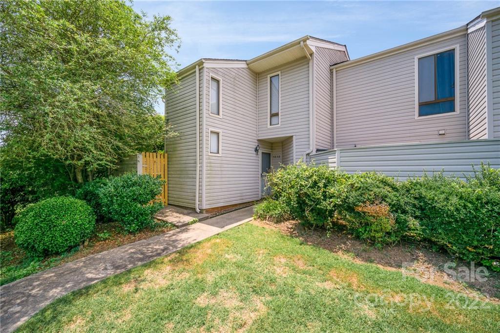 7838 Hummingbird Lane Charlotte NC 28212
