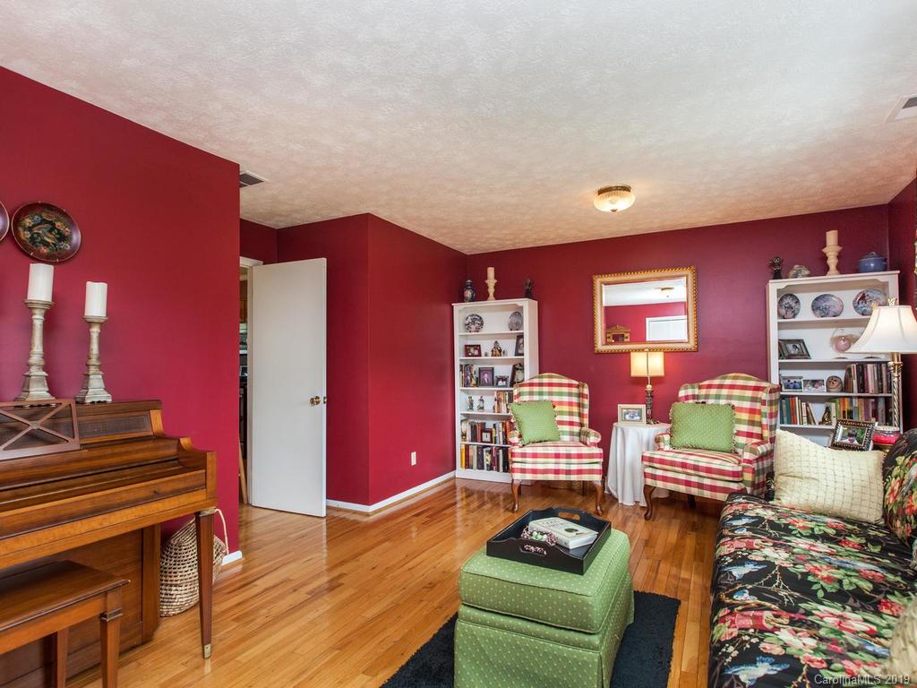 2 Shuford Road Barnardsville NC 28709