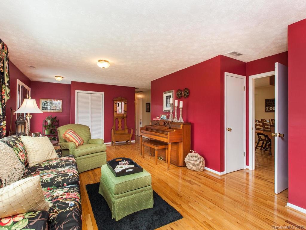 2 Shuford Road Barnardsville NC 28709