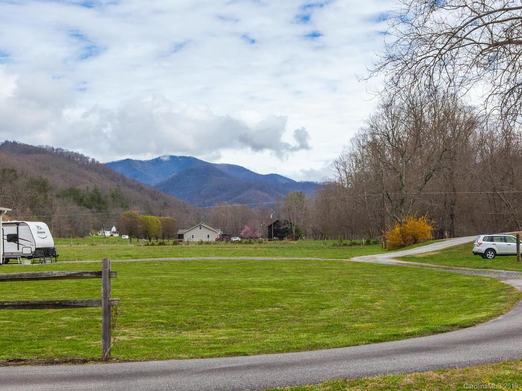2 Shuford Road Barnardsville NC 28709
