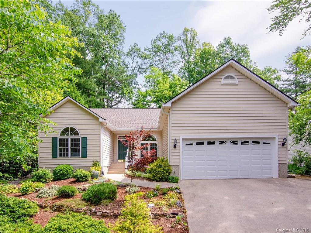 208 Fox Cross Drive Brevard NC 28712