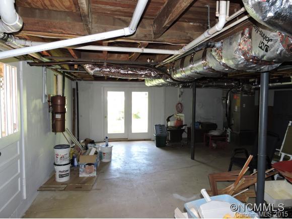 310 Luther Road Candler NC 28715