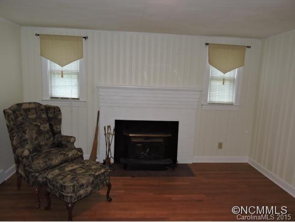 310 Luther Road Candler NC 28715