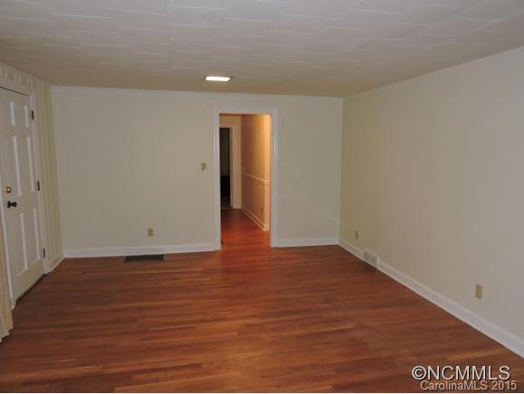 310 Luther Road Candler NC 28715