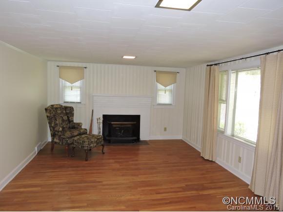 310 Luther Road Candler NC 28715