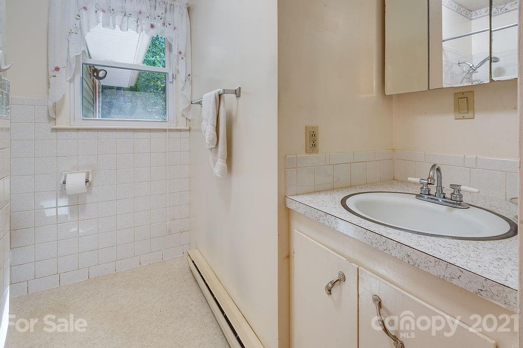 243 Patton Hill Road Swannanoa NC 28778