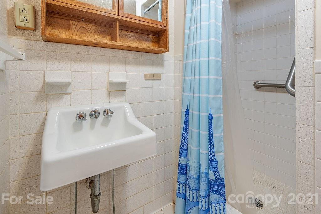 243 Patton Hill Road Swannanoa NC 28778