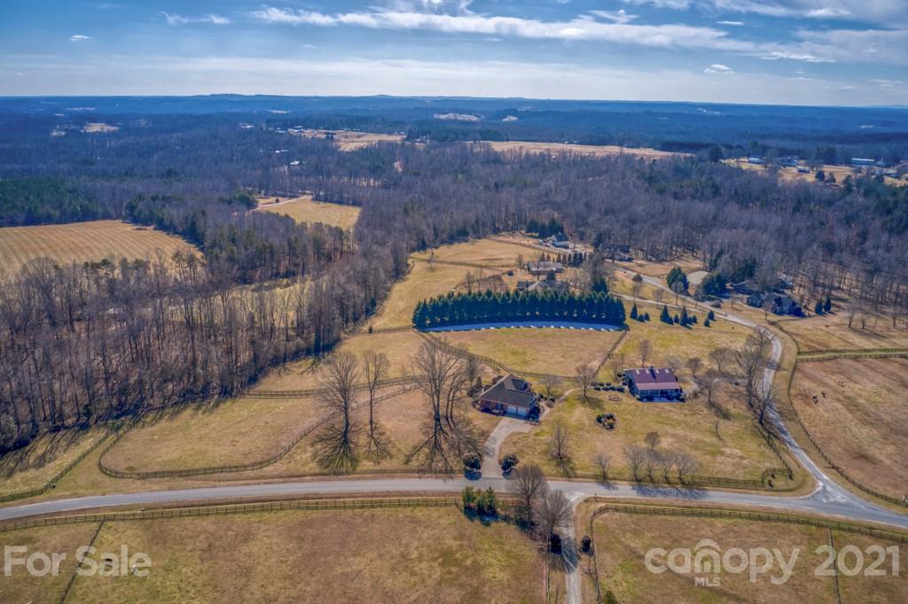 298 Green Fields Lane Columbus NC 28722