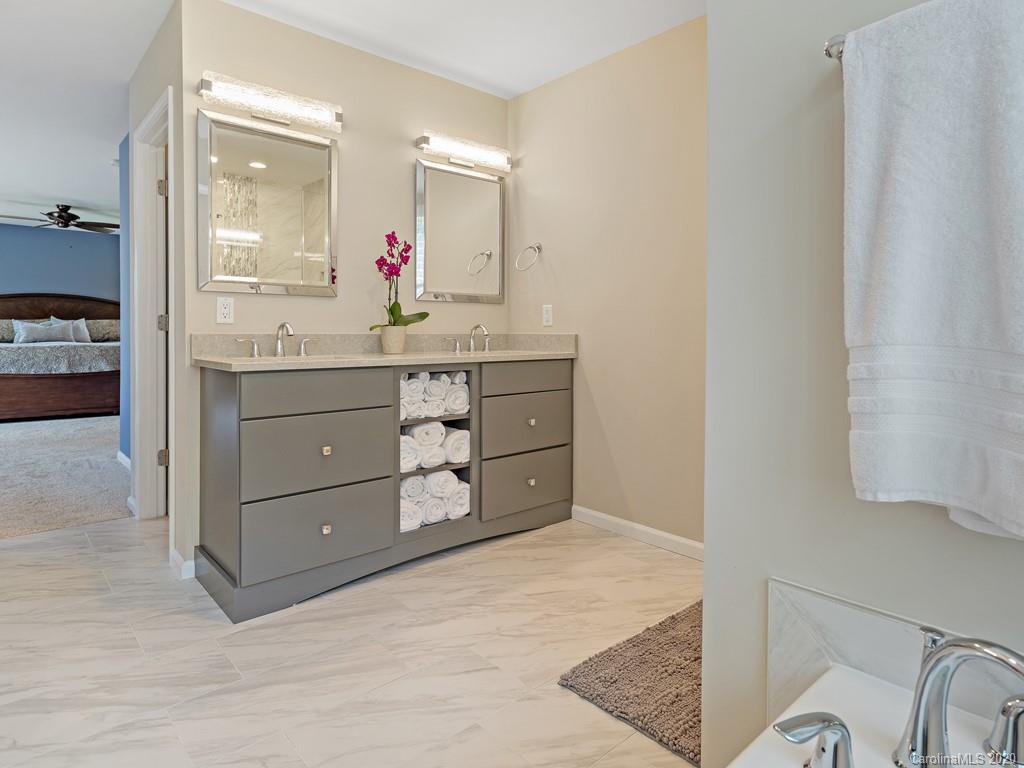 37 Winding Oak Drive Arden NC 28704