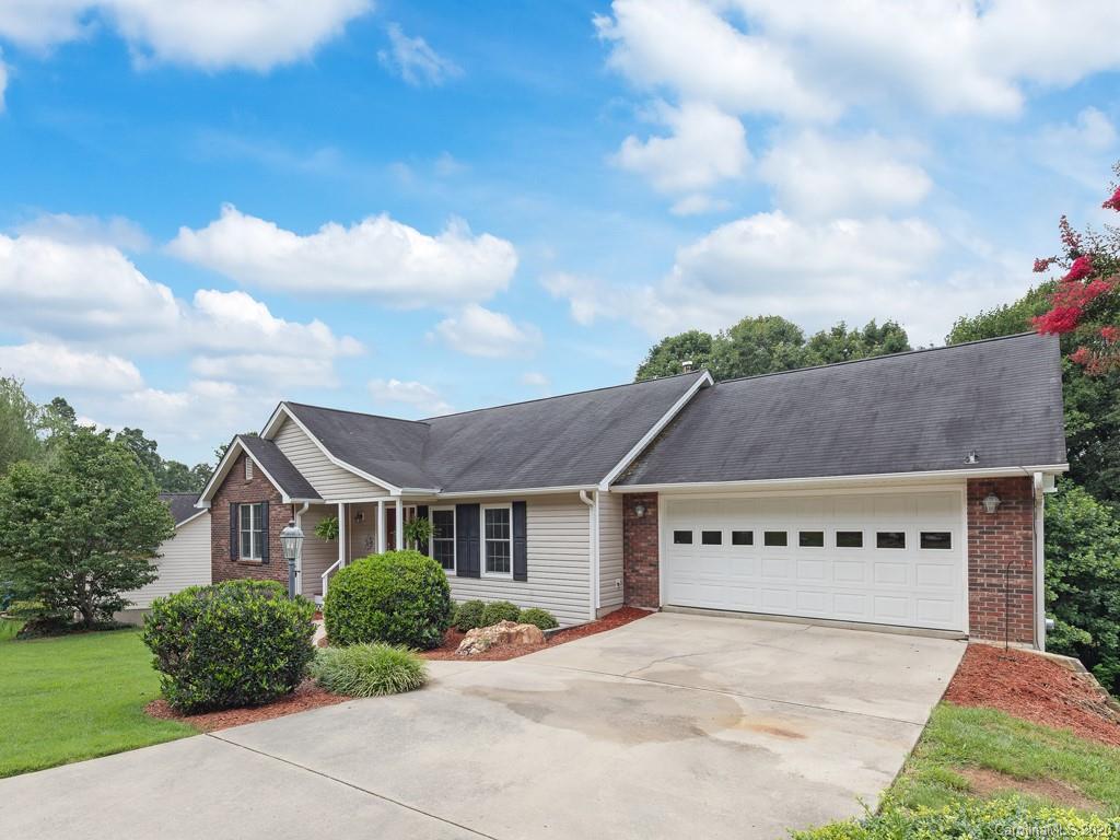 37 Winding Oak Drive Arden NC 28704
