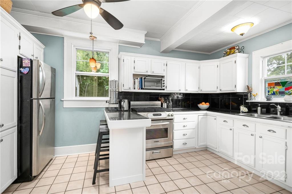 3 Clairmont Avenue Asheville NC 28804