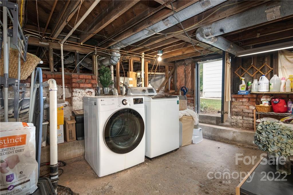 3 Clairmont Avenue Asheville NC 28804