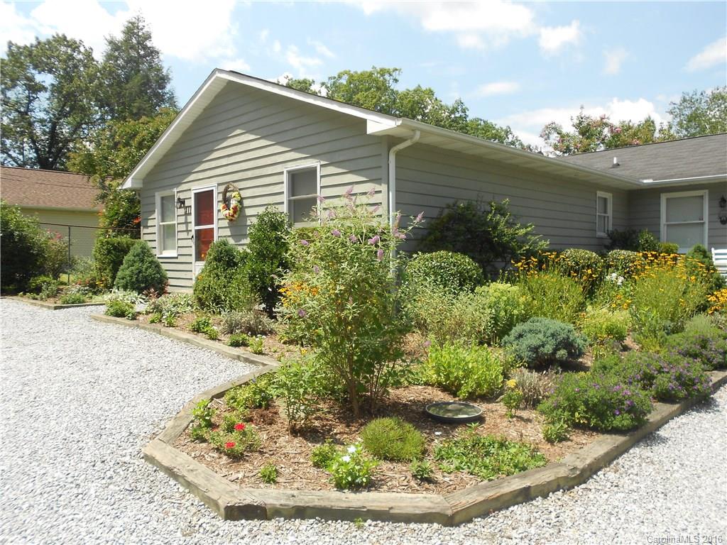 109 & 111 Watzel Lane Hendersonville NC 28792