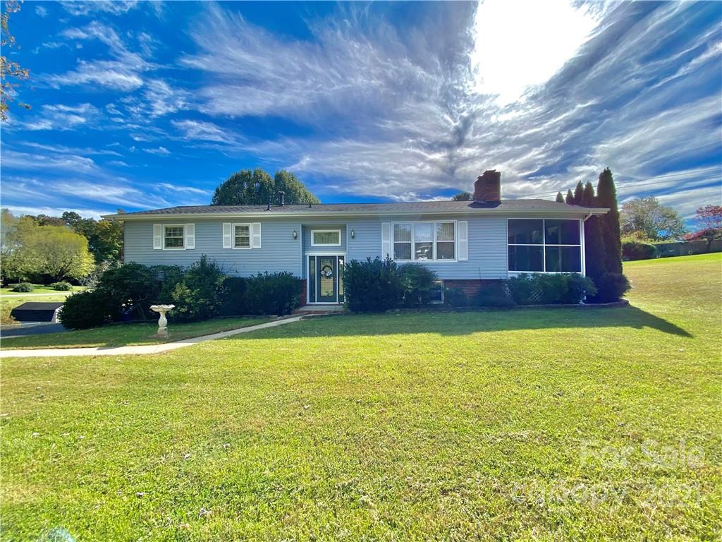 15 Oak Lane Fletcher NC 28732