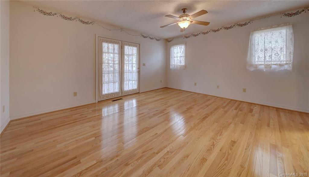 19 Wilkie Way Fletcher NC 28732