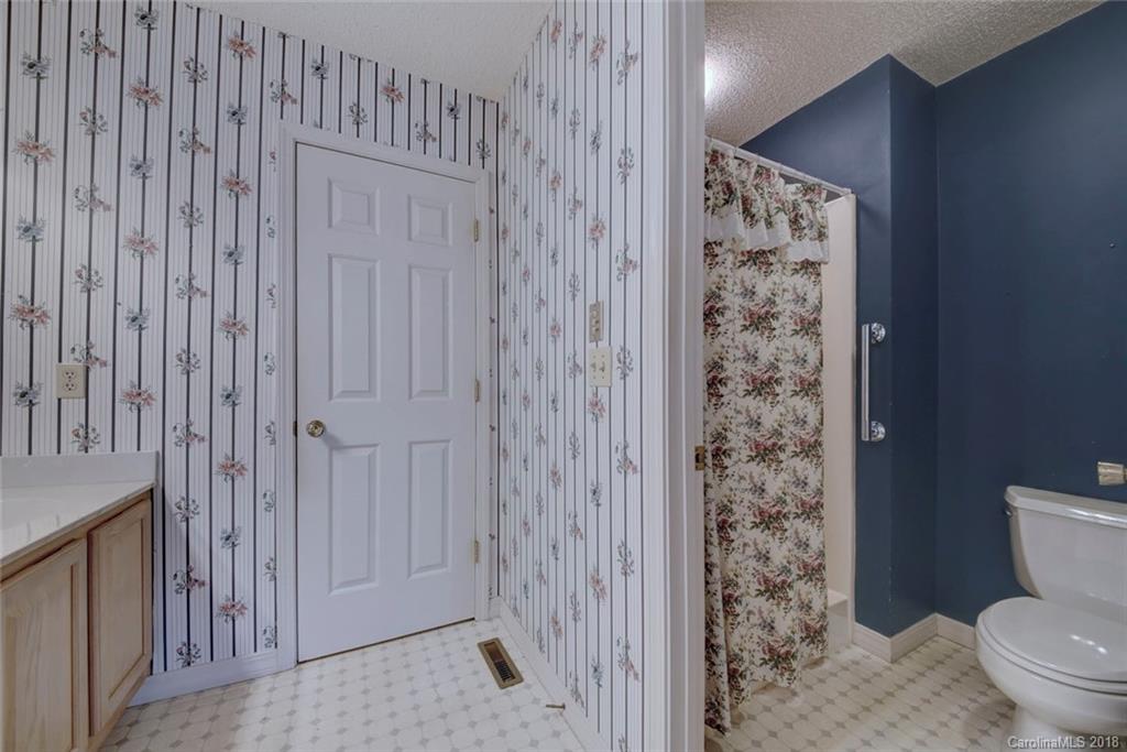 19 Wilkie Way Fletcher NC 28732