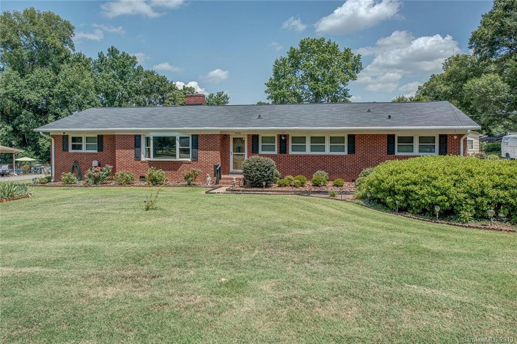 2410 Pamela Street Gastonia NC 28054