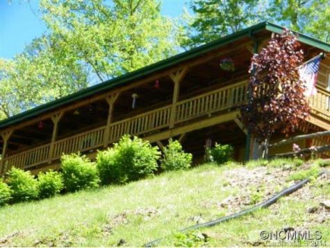 909 Ayers Mountain Road Green Mountain NC 28740