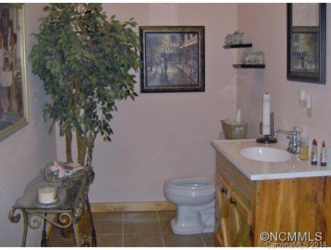 909 Ayers Mountain Road Green Mountain NC 28740