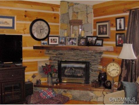 909 Ayers Mountain Road Green Mountain NC 28740