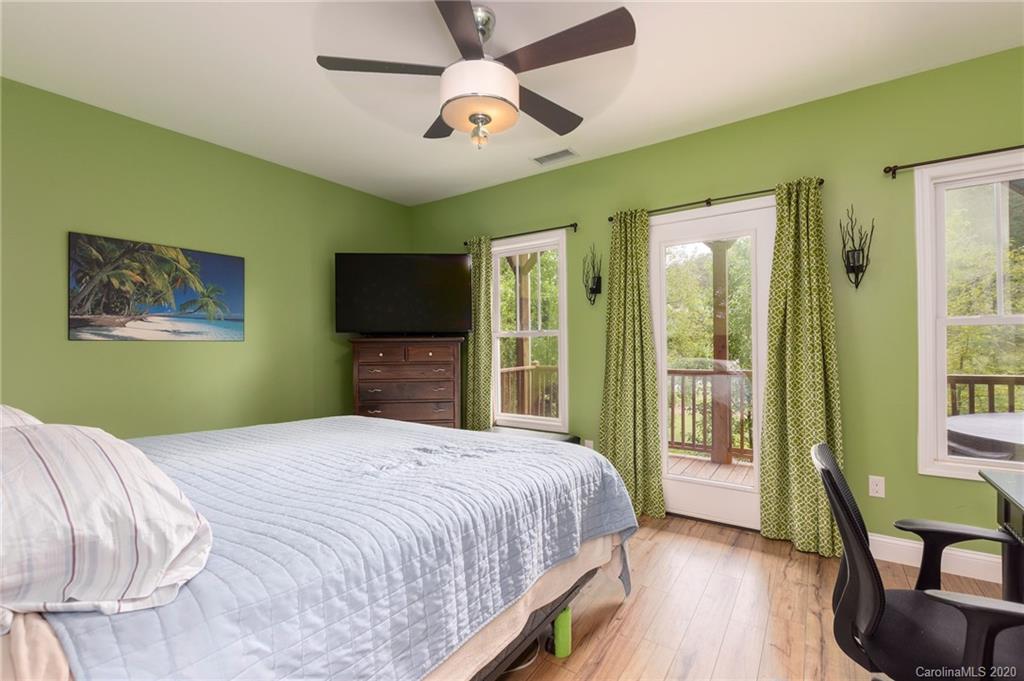 8 Cherry Ridge Lane Weaverville NC 28787