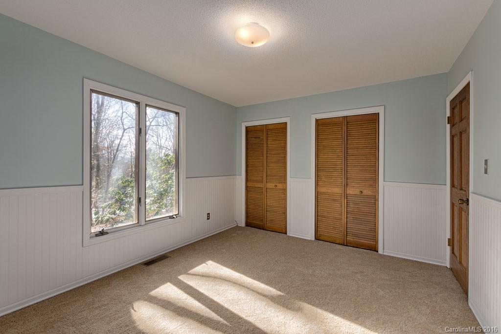 30 Hickory Hills Drive Arden NC 28704