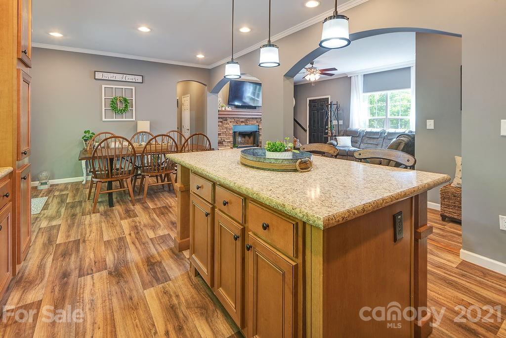 30 Boxturtle Road Candler NC 28715