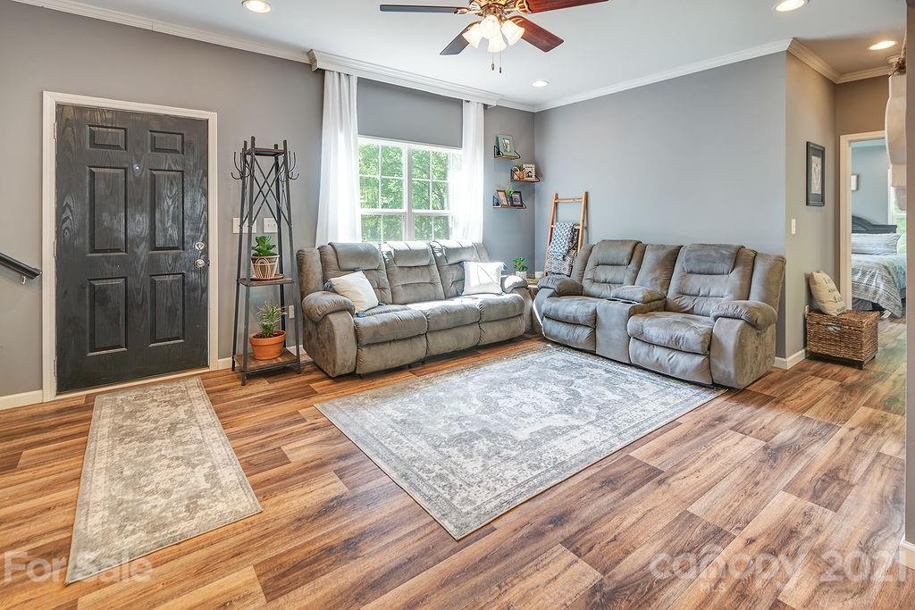 30 Boxturtle Road Candler NC 28715
