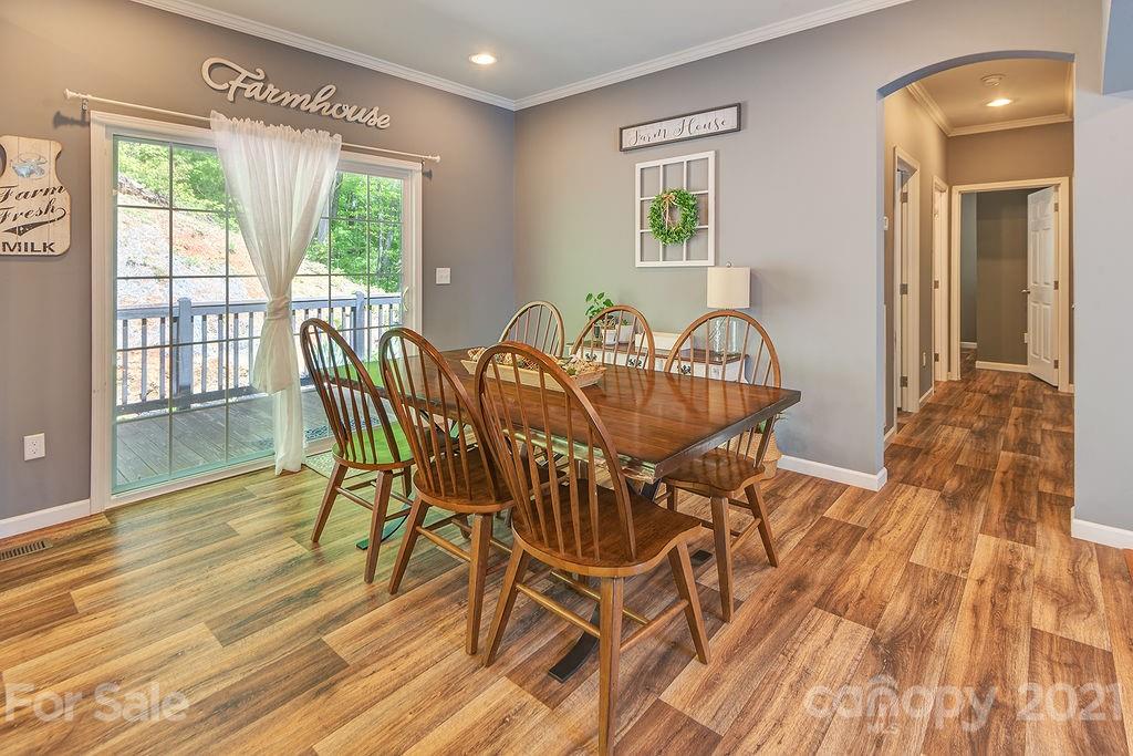30 Boxturtle Road Candler NC 28715