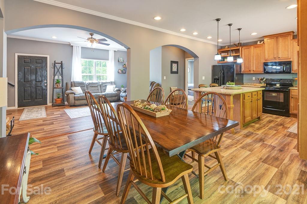 30 Boxturtle Road Candler NC 28715