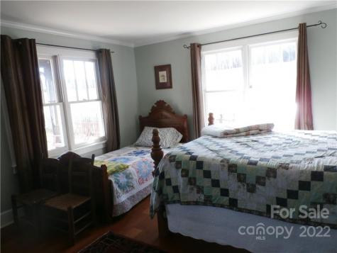 1096 Dale Road Spruce Pine NC 28777